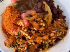 -包整·丝娃娃(一览甲秀楼风景店)