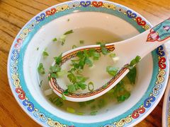 -毛辣果·贵州红酸汤牛肉火锅(西单店)