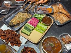 -马路牙子烧烤音乐酒馆(望京店)