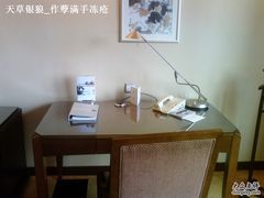 书桌-上海波特曼丽思卡尔顿酒店