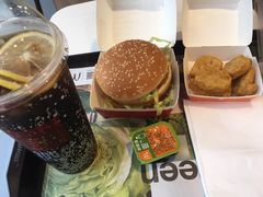 -麦当劳(百联西郊购物中心店)