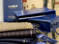 -尊卡诺高级西装礼服定制(江东中路店)