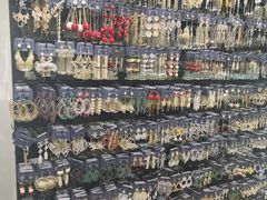 -泰康仰忠精品批发城