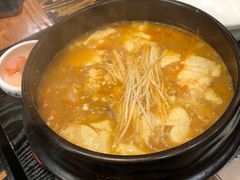 蛤蜊嫩豆腐汤-本粥&拌饭cafe(欧亚新生活店)