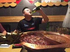 -江湖餐厅–重庆九宫格老火锅