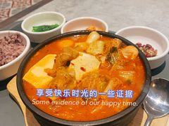 -大食代美食广场(上海中心店)