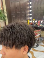 -东方先生国潮男士理发馆