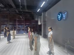 点击看大图 -VP 舞蹈工作室