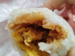 手作肉松饭团-永和大王(长寿路店)