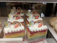 彩虹酸奶切片蛋糕-85度C(南京龙江店)