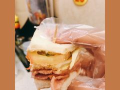 公司三文治-明记港式烧腊茶餐厅(下沙店)