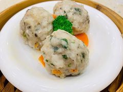 七彩鲮鱼球-点都德(北京路贰店)