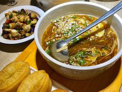 小油条配酸辣汤-味莊·青岛菜(云霄路店)