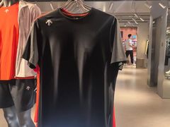 -迪桑特DESCENTE(青岛山东路万象城店)