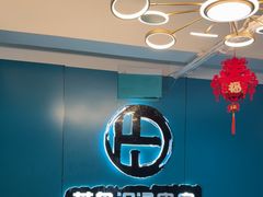 -荒岛实景沉浸密室(江汉路1店)