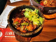 黑椒鸡腿石锅拌饭-泰熙家(凤栖原店)