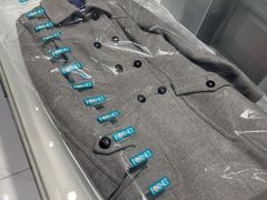 -福奈特洗衣洗鞋(宝华广场店)