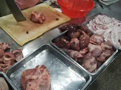 -标记美食新鲜猪杂(兴南大道店)