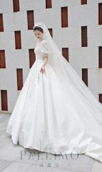 -派丽莫Pellimo原创设计婚纱品牌