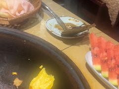 -万里闯关东铁锅炖菜馆(高新旗舰店)