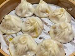 蟹粉小笼包-馋三尺蟹粉小笼(人民广场店)