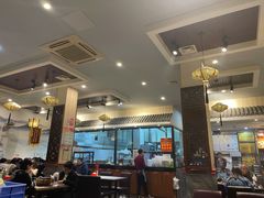 大堂-华盛园卷子王农家菜水库鱼