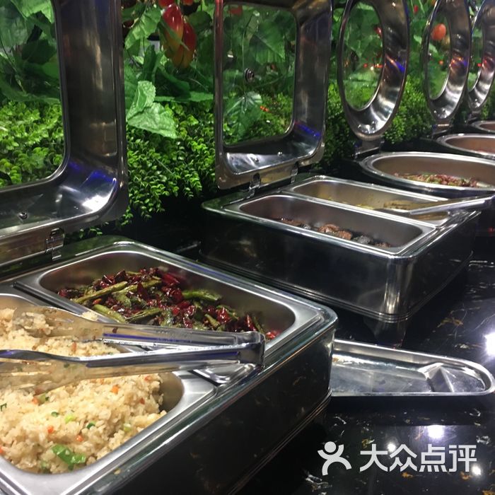 尚品宫海鲜·牛排·自助餐厅