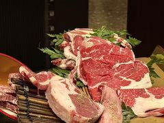 -铭牛烧肉·和牛海鲜自助(高新月牙湖店)