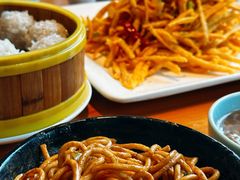热干面-莲餐厅·湖北菜·潜江小龙虾店(愚园路店)