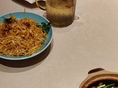 -八府香鸭·啫啫煲(华山路店)