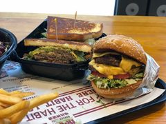 -The Habit Burger Grill 哈比特汉堡(复兴soho店)