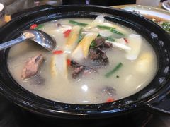 松茸土鸡-妈妈的味道(和顺古镇店)