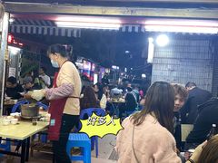 -雄伟美食(高沙中街店)