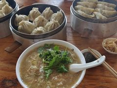 -罗卜李包子羊肉汤