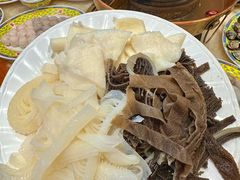 -清真马家美食城•海鲜•青岛菜•火锅(延安三路店)