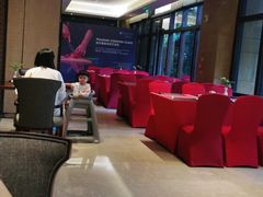 -三亚湾海居铂尔曼度假酒店