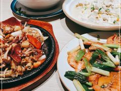 -小船渔村•大连菜•大连焖鱼(黄河路店)