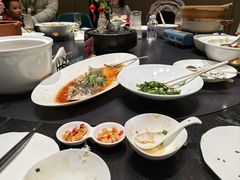 -忆江南·临江鱼馆