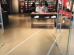 -耐克(恒隆广场店)