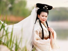 -九月鹰飞汉服摄影工作室