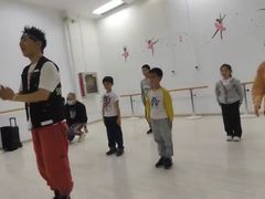 -快乐琴弦音乐舞蹈艺术教育中心(马连道校区)