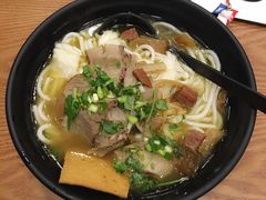 -鑫花溪牛肉米粉(文星广场店)