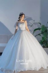 -Lady  Jane高端婚纱礼服馆