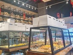 面包甜点陈列柜-华丰贺氏(营迹店)