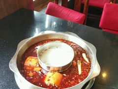 -小天鹅火锅·一线江景洪鼎旗舰店(洪崖洞店)