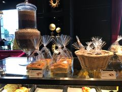 -Salon de The de Joel Robuchon(外滩18号店)