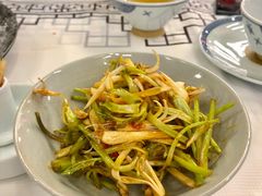-新李记 · 口味菜馆(南郊公园店)