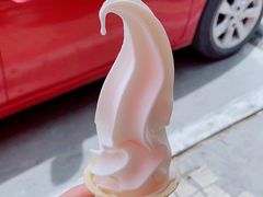 -古老冰山特色冰淇淋店(艾提尕尔店)