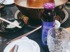 -果松木炭酸菜铜火锅·外婆参鸡汤