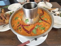 -Chom Cafe and Restaurant